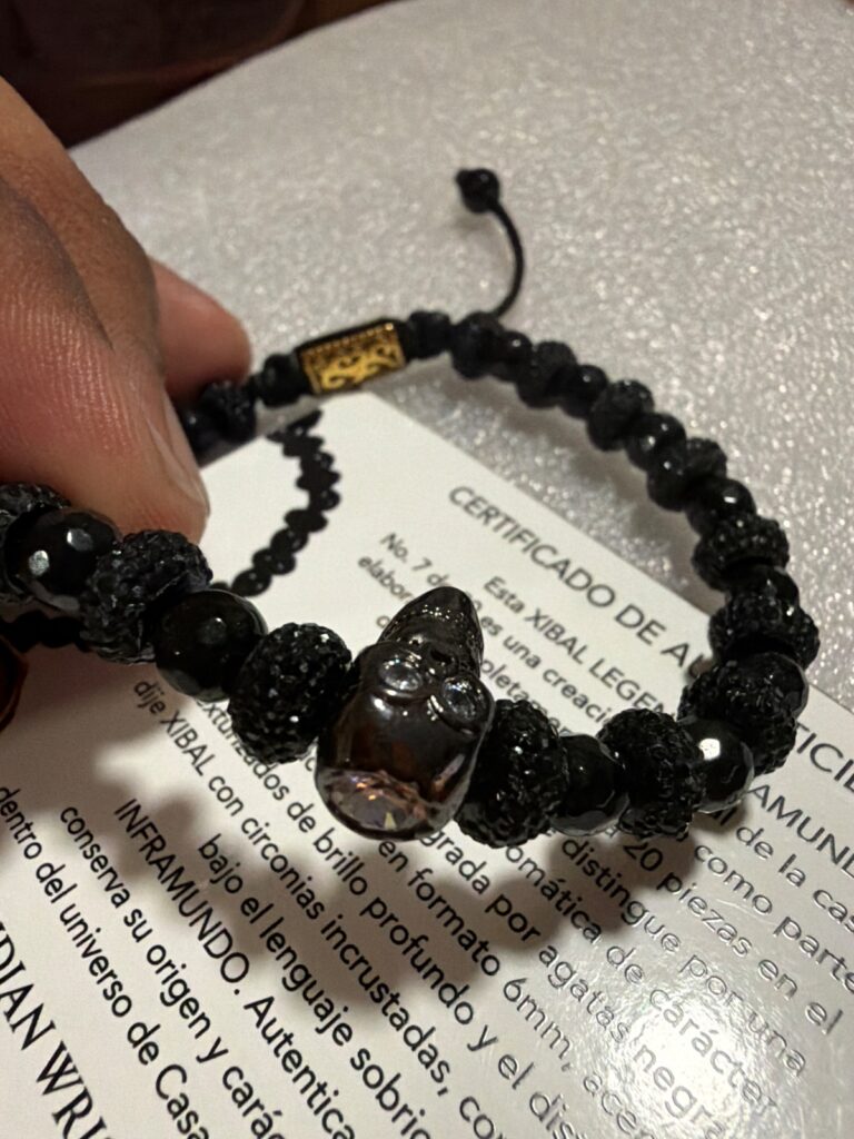 XIBAL LEGEN · pieza de la Casa Obsidian Wristband