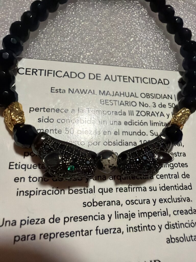 NAWAL MAJAHUAL OBSIDIAN · pieza de la Casa Obsidian Wristband
