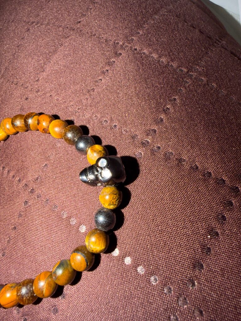 · pieza de la Casa Obsidian Wristband