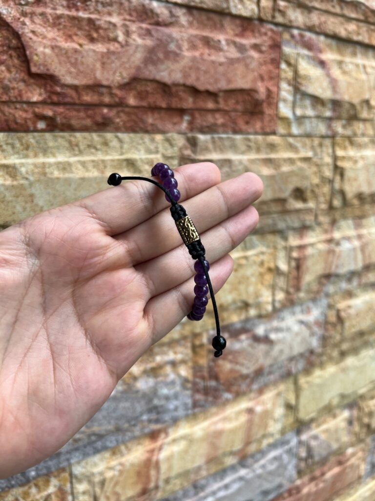 AHAU AMATYSTA NEOM · pieza de la Casa Obsidian Wristband