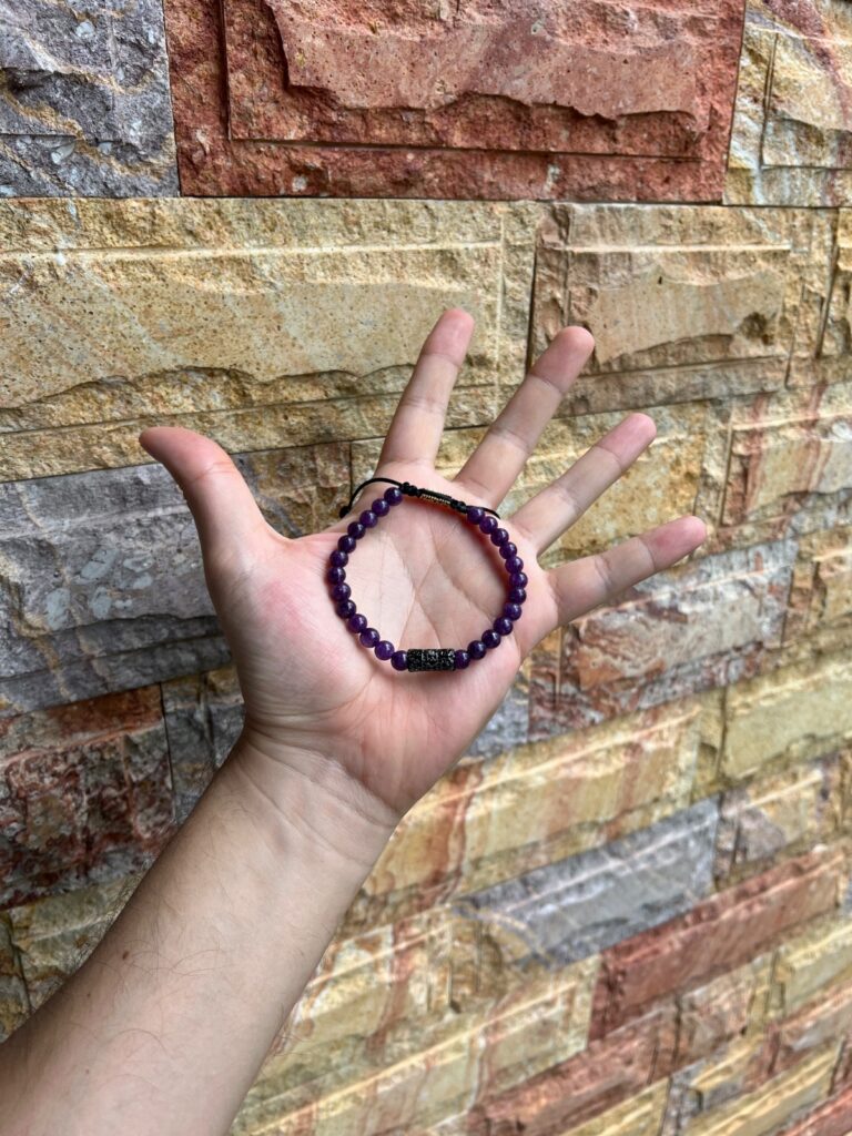 AHAU AMATYSTA NEOM · pieza de la Casa Obsidian Wristband